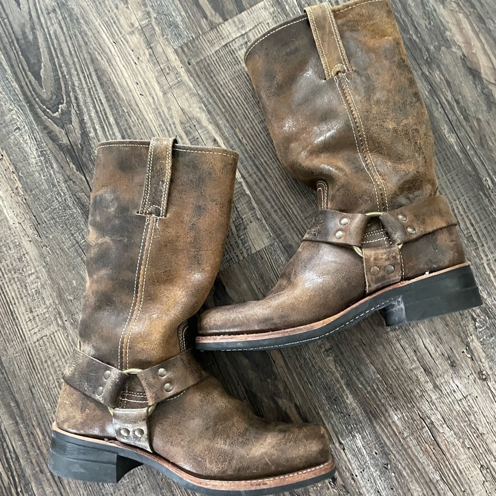 Frye mens boots, worn less than 5x